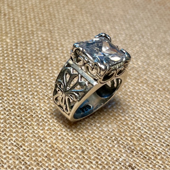 Silpada “Uptown” Ring - Picture 6 of 13